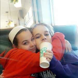 Meet your Posher, Caileigh